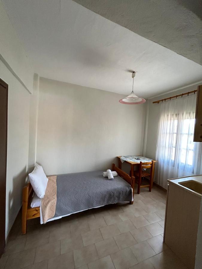 Christopher Apartments Afytos Exterior photo